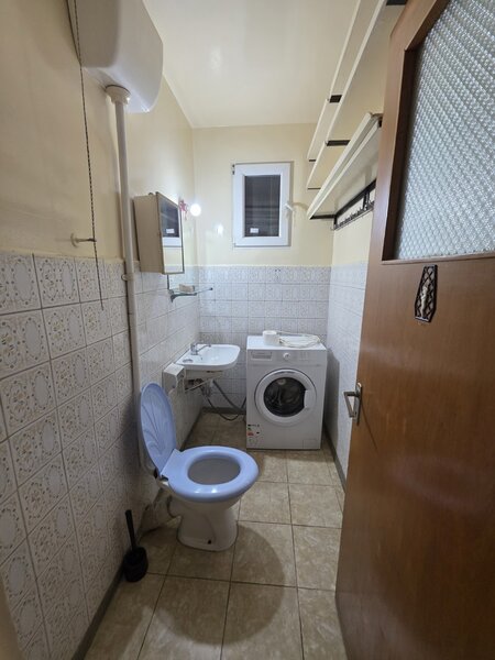 Berceni, pe strada Moldovita,